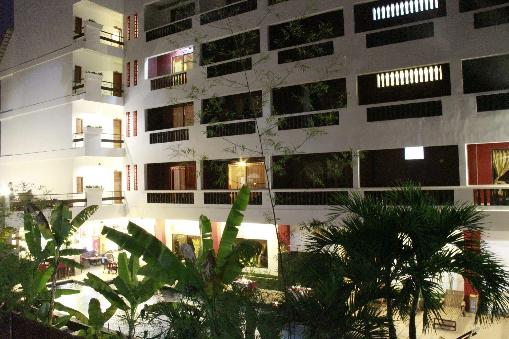 Mekong Angkor Deluxe Hotel Сиемрип Экстерьер фото